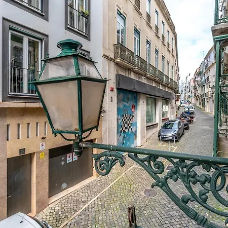 Bairro Alto Ii Center Of דירה